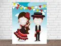 Un photocall flamenco casero con figuras de pareja para poner caras. ¡Ideal para fiestas y celebraciones!