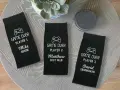 Tres calcetines negros personalizados con temática de videojuegos para boda, con nombres y roles.