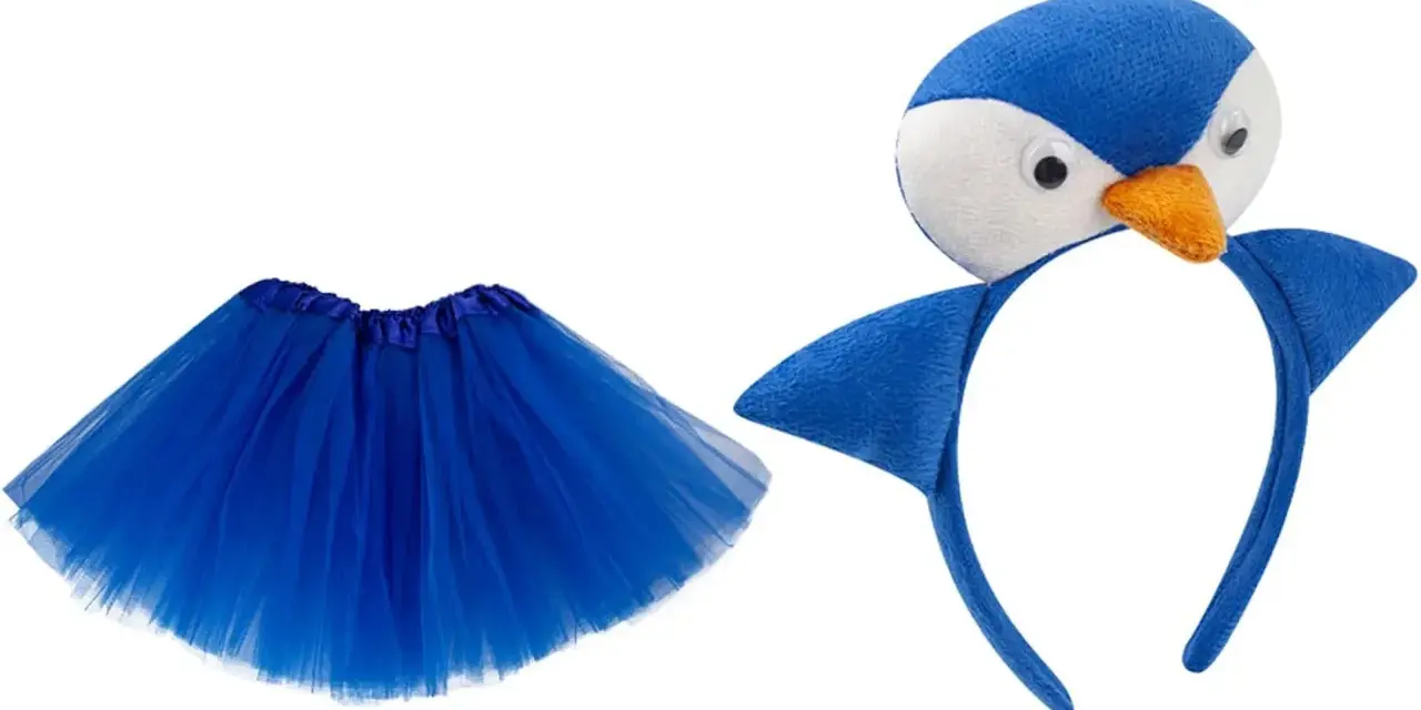 Disfraz de pingüino con tutú azul y diadema de pintacaras pinguino.