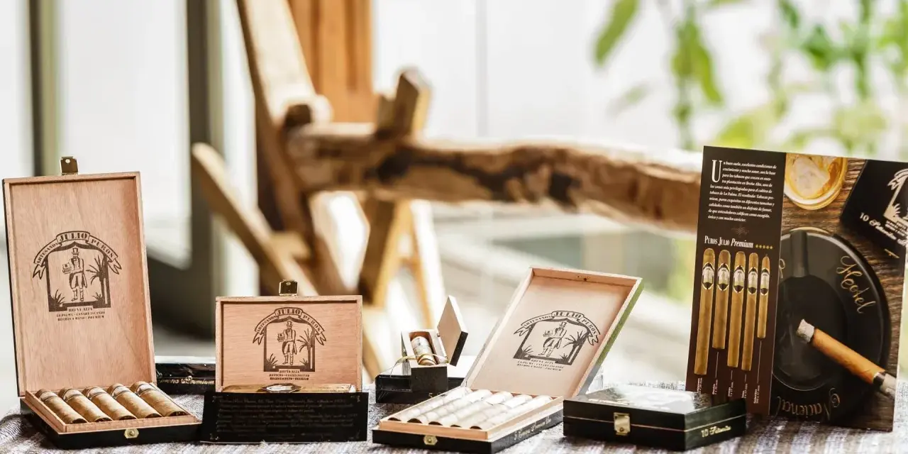 Cajas de puros personalizados de Julio Premium, con tabacos artesanales de La Palma.