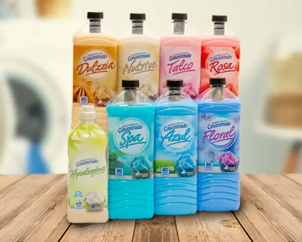 Variedad de suavizantes concentrados, como "Dulzzia", "Nutrive", "Talco", "Rosa", "Spa", "Azul" y "Floral", listos para un mikado casero con suavizante.